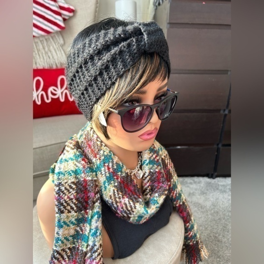❄️NWOT Black Knit 🧶 Twisted Knot headband wrap